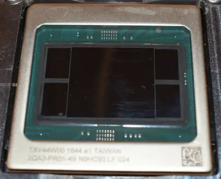 intel nnp-l chip.png